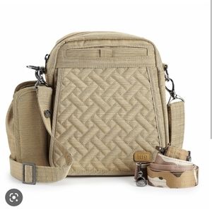 NWT Lug flapper crossbody bag